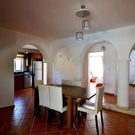 Hotel Tophill 4*